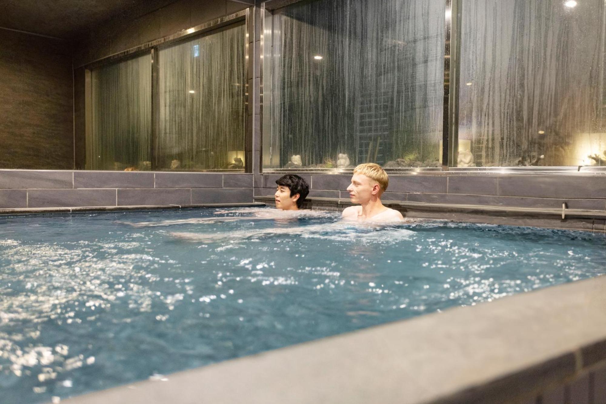 Anshin Oyado Shinjuku Ekimaeten Hotel cápsula *