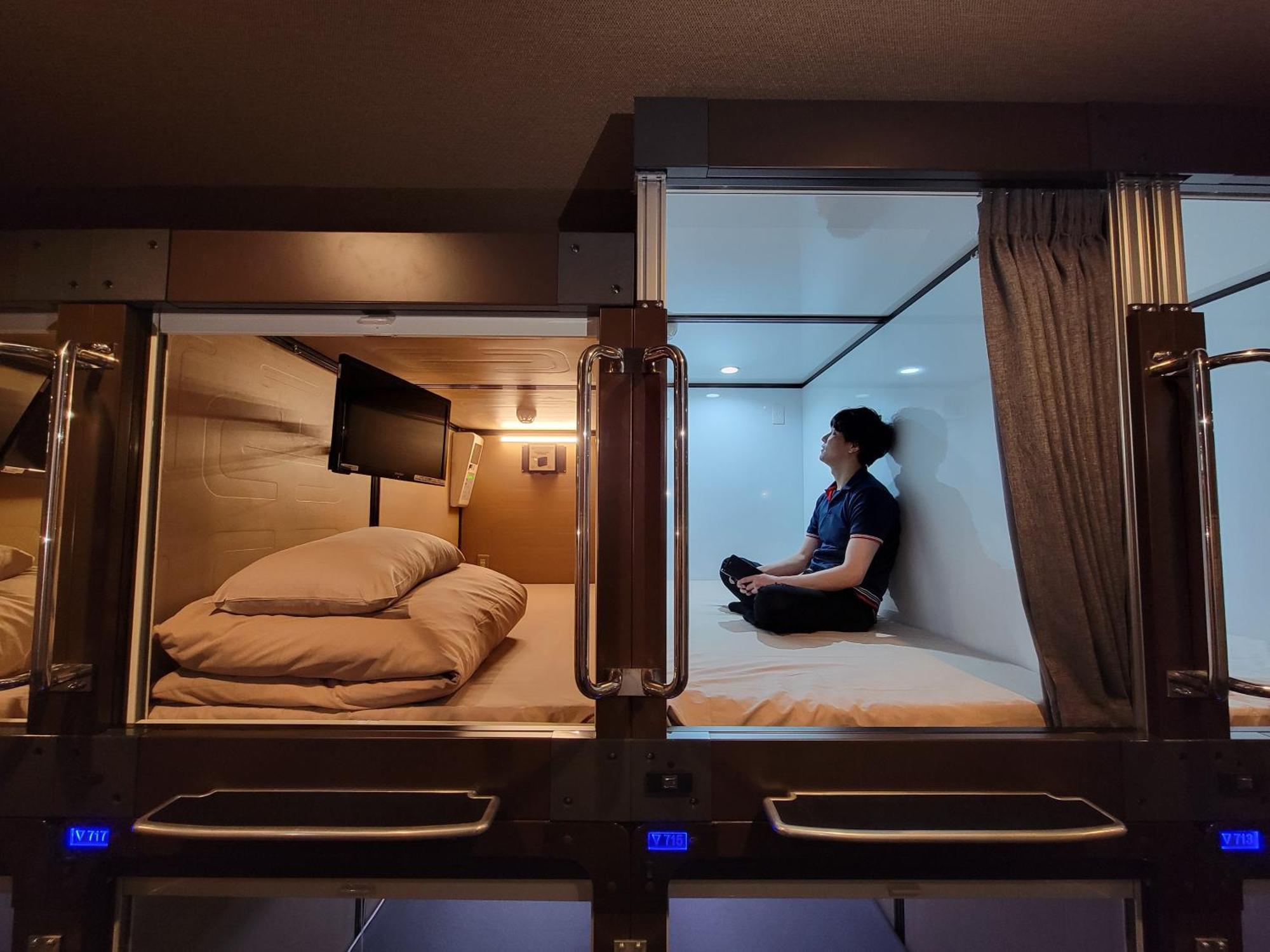 Anshin Oyado Shinjuku Ekimaeten Hotel cápsula *